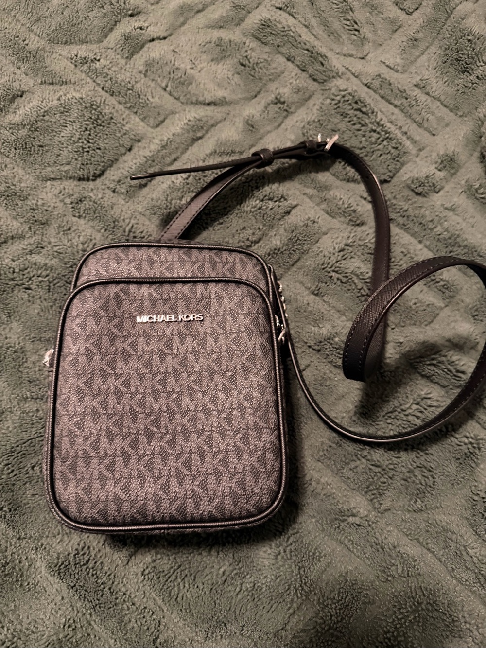 Michael Kors Men’s Black Logo Crossbody Belt Bag